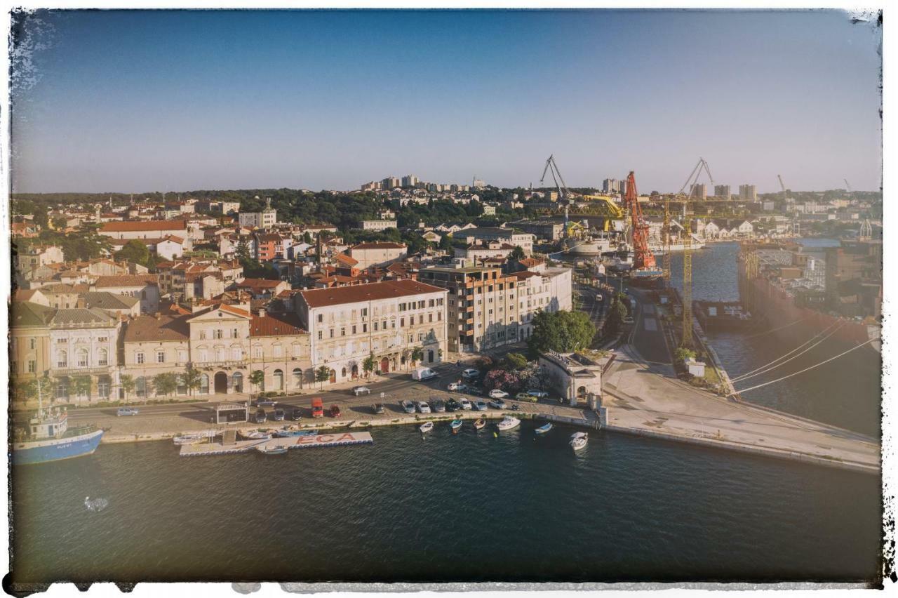 Luxury Apartment Jana With Private Parking Pula Extérieur photo